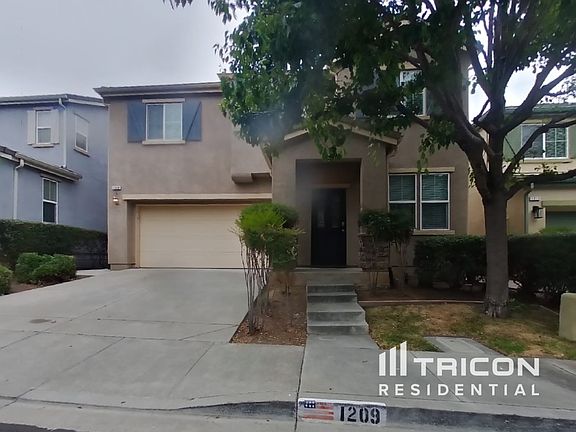 2nd image of 1209 Halsey St