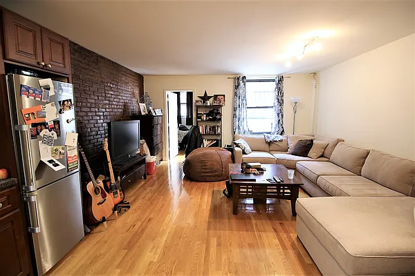 Rented by City Connections Realty | media 22