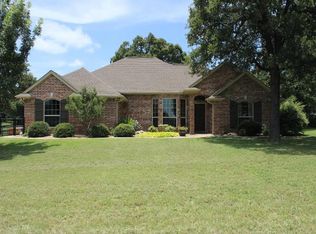 2306 Winchester Ct, Tolar, TX 76476