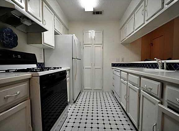 3rd image of 3839 Dry Creek Dr Unit 231