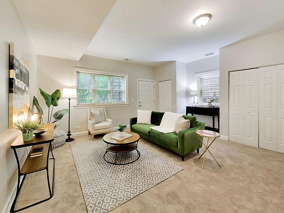 2nd image of 2927 N Gresham Ave APT 1