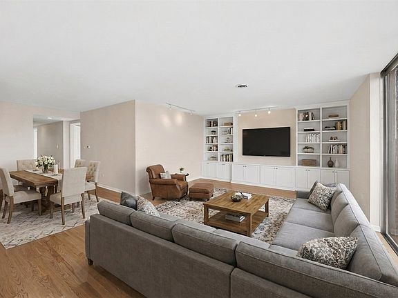 5th image of 424 Park Ave APT 501