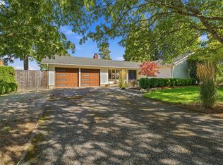 3465 Strathmore Pl, Eugene, OR 97405