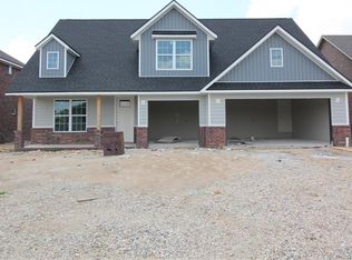 2407 SE 18th St, Bentonville, AR 72712