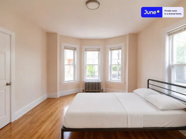 11A Islington St, Allston, MA