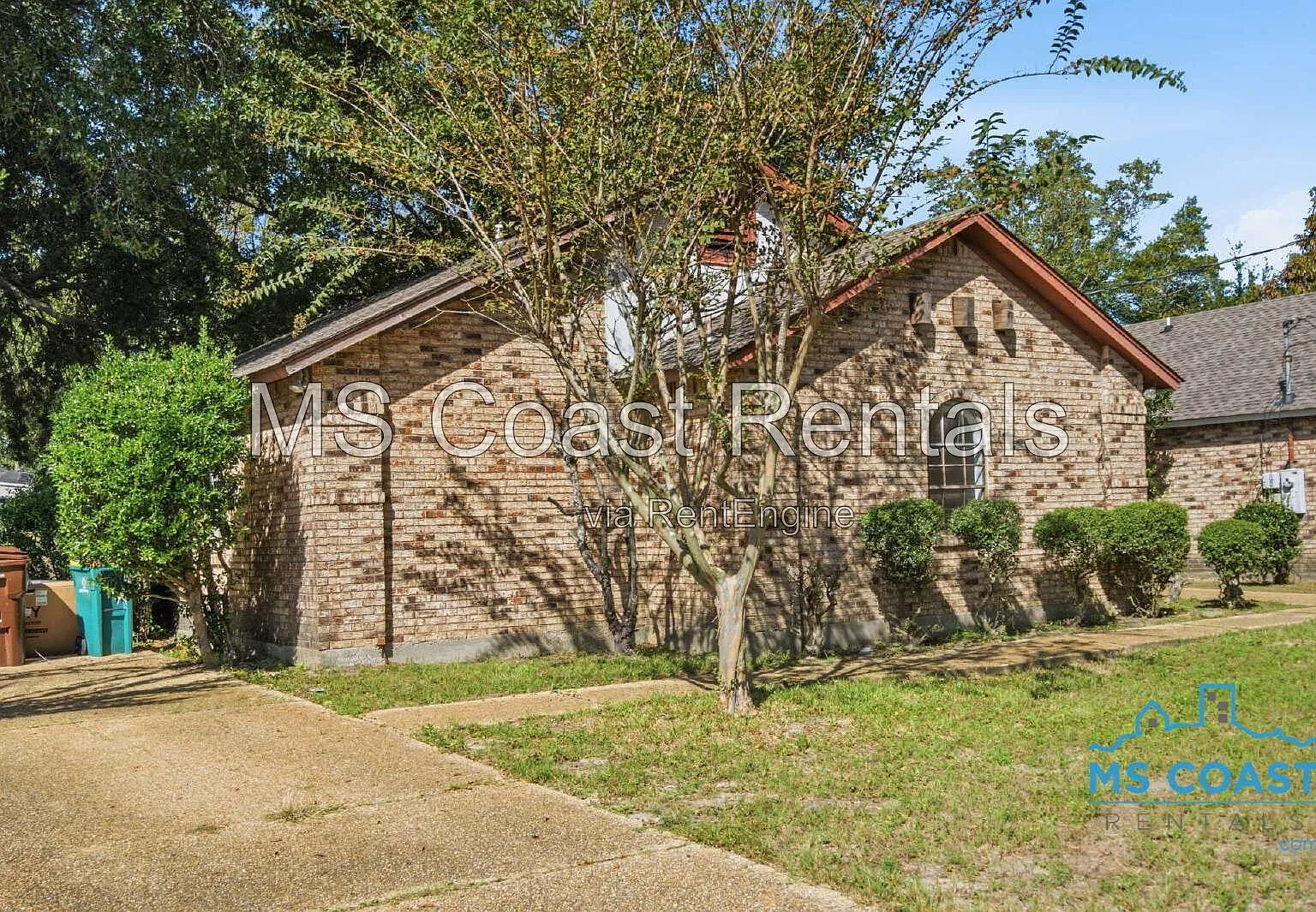 2 bed, 1.0 bath, 1143 sqft, $1,349 — Photo 3
