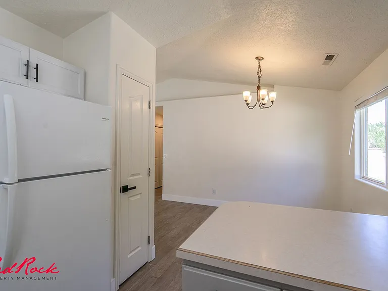 441 E Sunland Dr #6 — Photo 25