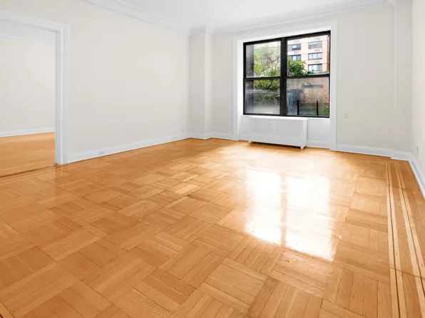 740 West End Avenue image 2 of 15