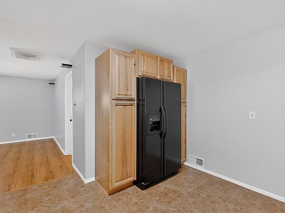 5th image of 9401 Shoshone Rd NE