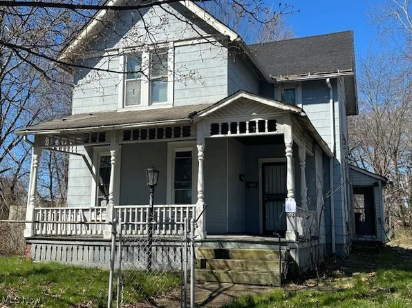 894 E 149th St, Cleveland, OH 44110
