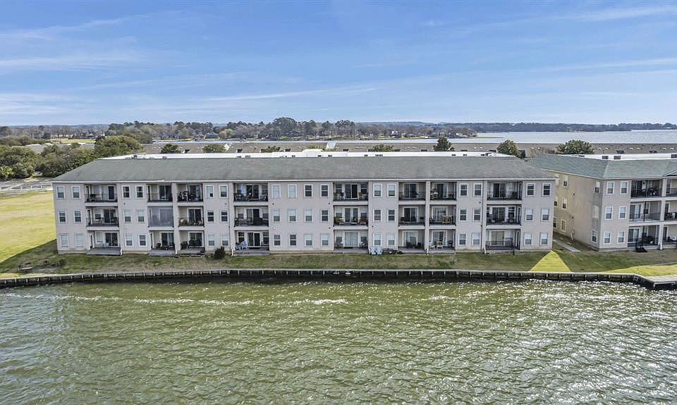 1st image of 7037 Kingston Cove Ln #317