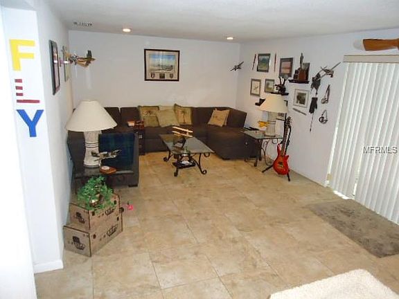 4th image of 7208 Branchwood Ct
