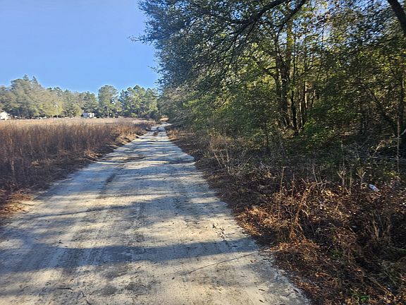 5th image of 01 River Road