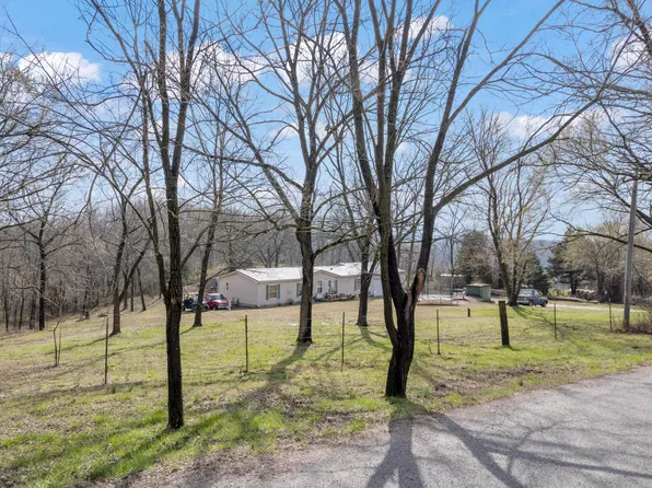 275 Barbs Lane, Forsyth, MO 65653