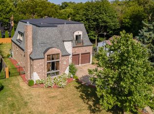 1808 Monroe Ave, Glenview, IL 60025