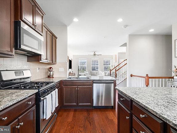 5th image of 4668 Cambria Rd