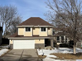 15424 Hamilton St, Omaha, NE 68154