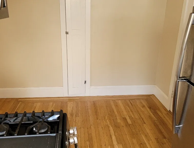 2339 Hilgard Ave #301 — Photo 23
