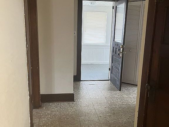 5th image of 46 Sproat St