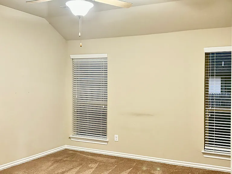 10534 Cruces Dr — Photo 15
