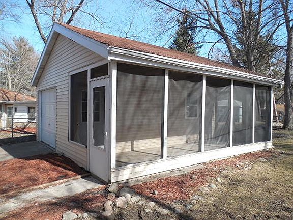 3rd image of 153 Nanti St