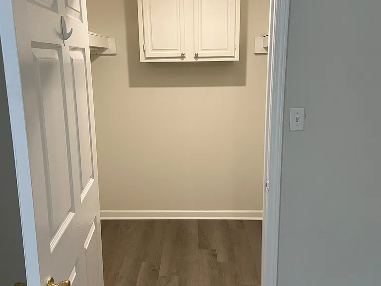 807 Evening Shade Ln — Photo 8