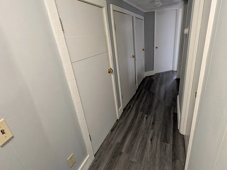 526 Plainfield St — Photo 17