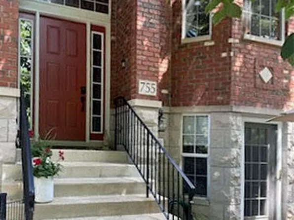 755 Prescott Ct, Naperville, IL 60563