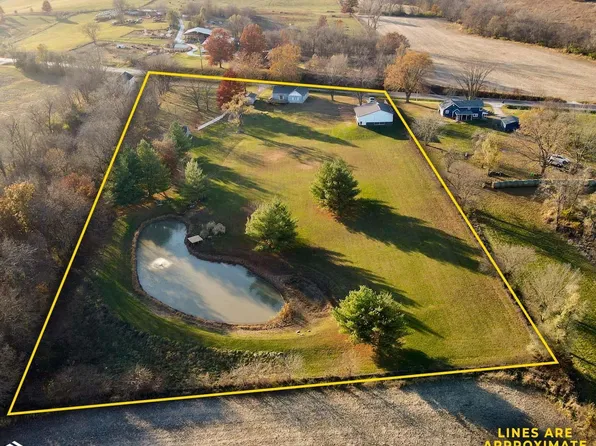 812 Lake Rd, Ottumwa, IA 52501