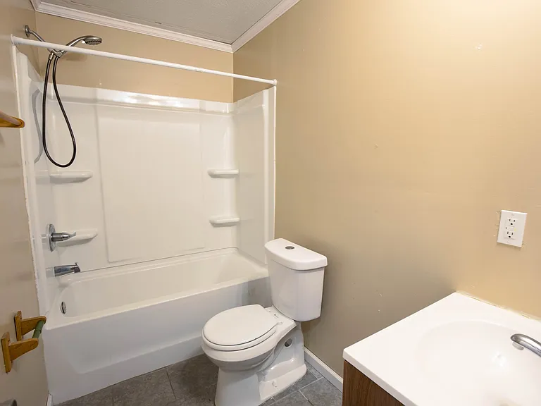 5768 Aftonshire Dr — Photo 9