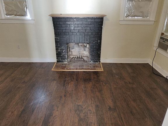 2nd image of 1437 W 25th St