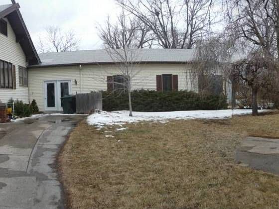 1st image of 417 W 25th St