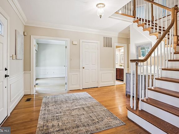 5th image of 15425 Meherrin Ct