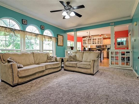 4th image of 23 Sandridge Dr