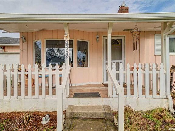 4th image of 4459 Glenwood Dr SE