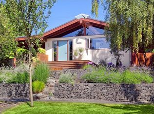 5252 37th Ave SW, Seattle, WA 98126