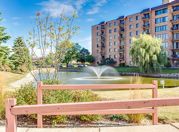 5th image of 1717 W Crystal Ln Unit 306