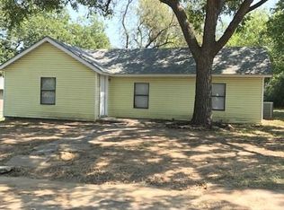 1008 S 2nd St, Henryetta, OK 74437