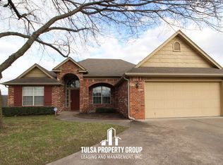 835 E Vancouver Cres N, Broken Arrow, OK 74012
