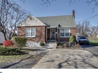 10154 Bustleton Ave, Philadelphia, PA 19116