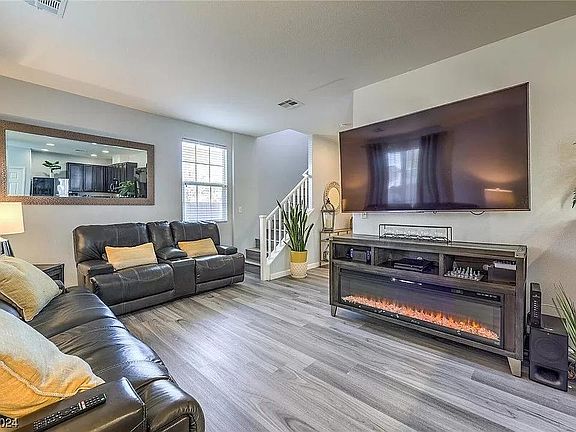 3rd image of 7717 Pista Way