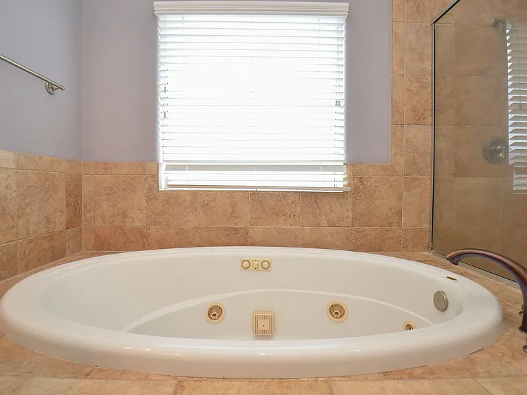 4609 Floyd St #B — Photo 26