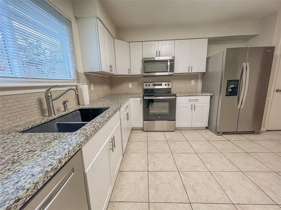1st image of 16007 Glen Mar Dr