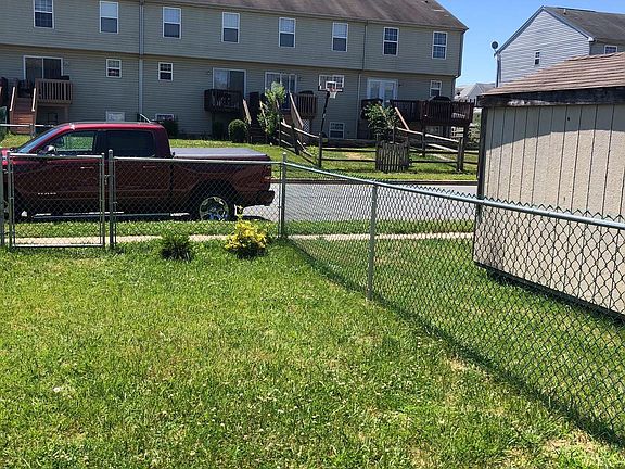4th image of 111 Rosie Dr
