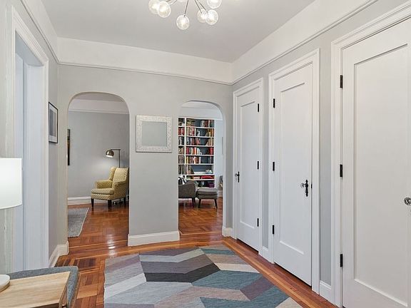 4th image of 125 Cabrini Blvd APT A42