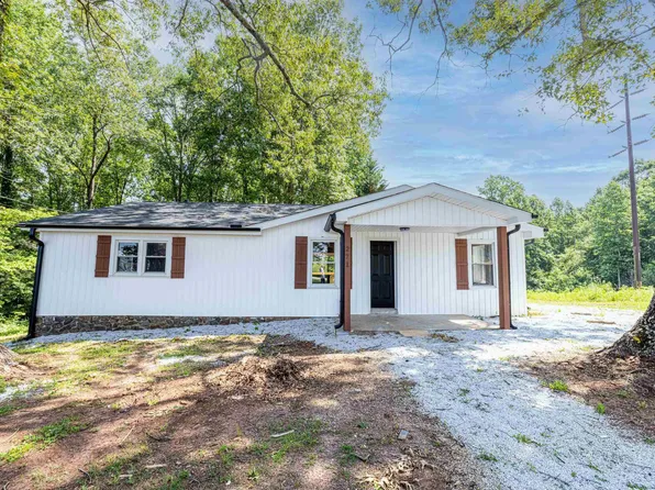 271 Lecroy Rd, Walhalla, SC 29691