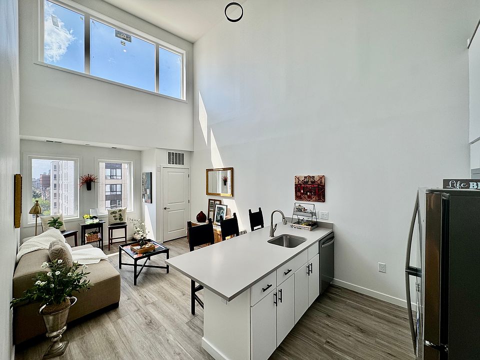 1st image of 915 N Broad St #610