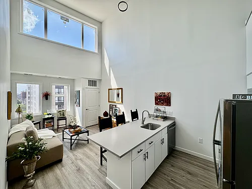 915 N Broad St #610 Photo 1