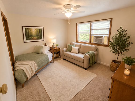 5th image of 317 Owens St #1
