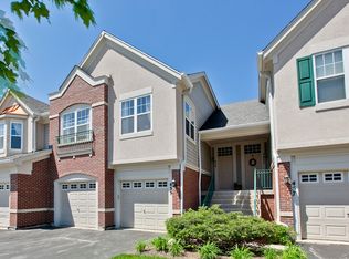 459 Pine Lake Cir, Vernon Hills, IL 60061